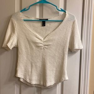 White ribbed shirt with sleeve